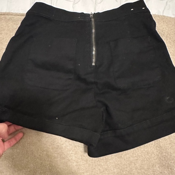 Black high waisted shorts - Picture 1 of 3